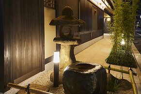 Rinn Shijo Nishinotoin