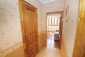Apartment on Amurskaya St. 82