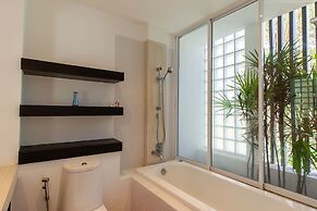 Kamala Hills by Alexanders