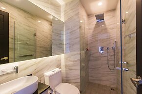 Oceana Sea View Apartments by Alexanders