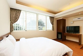 Happy Owner Homestay