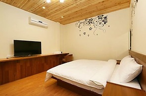 Happy Owner Homestay