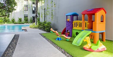 Diamond Condominium 2706