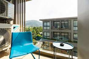 Diamond Condominium 2706