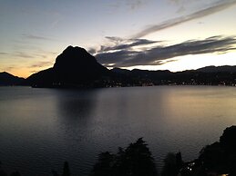 Breathtaking View for a Romantic Stay