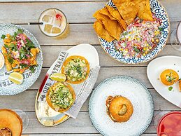 The Adnate Perth - Art Series