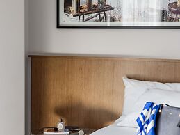 The Adnate Perth - Art Series