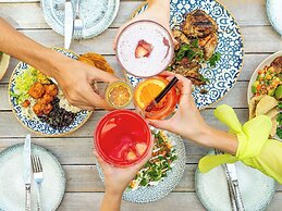 The Adnate Perth - Art Series