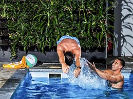 The Adnate Perth - Art Series