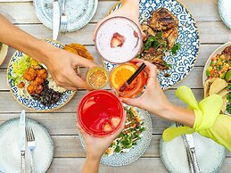 The Adnate Perth - Art Series