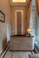 Golden Tree Hotel & Apartment