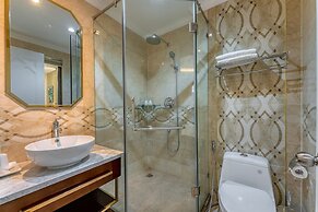 Golden Tree Hotel & Apartment