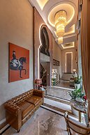 Golden Tree Hotel & Apartment