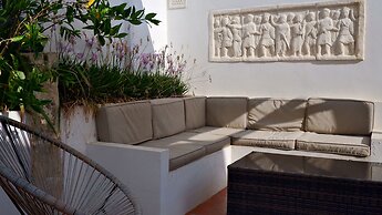 Village Knights Accommodation