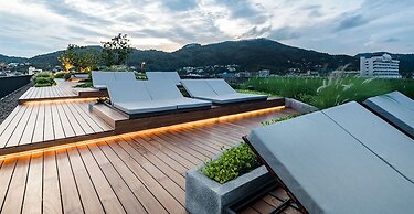 The Deck Condominium by Alexanders