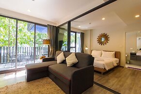 The Deck Condominium by Alexanders