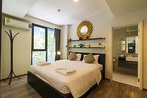 The Deck Condominium by Alexanders