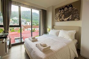 The Deck Condominium by Alexanders