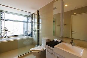 The Deck Condominium by Alexanders