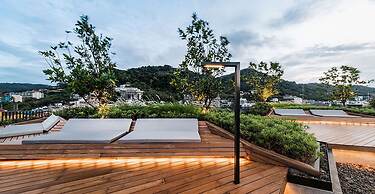 The Deck Condominium by Alexanders