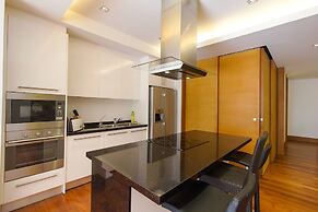 Pearl of Naithon by Alexanders