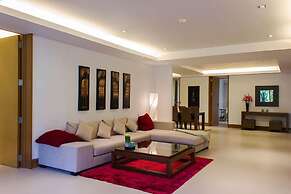 Pearl of Naithon by Alexanders