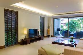 Pearl of Naithon by Alexanders