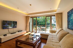 Pearl of Naithon by Alexanders