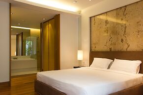 Pearl of Naithon by Alexanders