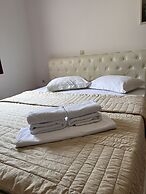 The Birds Villa included Car rental