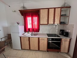 The Birds Villa included Car rental