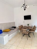 The Birds Villa included Car rental