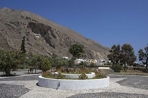 The Birds Villa included Car rental