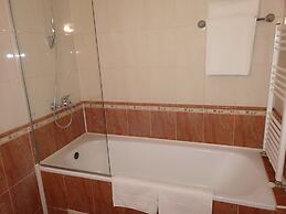Hotel Terra Europe Brontes