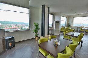 Hotel Terra Europe Brontes