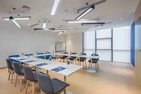 Holiday Inn Express Hangzhou Jiuzhou by IHG