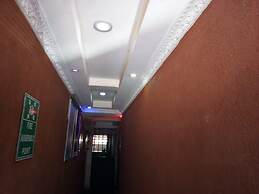 Bricks Pub & Hotel - Adults Only