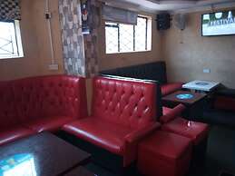 Bricks Pub & Hotel - Adults Only