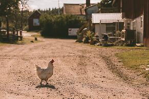 Farmlodge