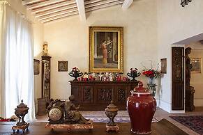 Villa Close to Florence, Hot Tub & Breathtaking View