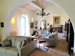 Villa Close to Florence, Hot Tub & Breathtaking View