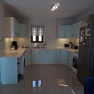 Villa Hibiskus, Sleeps 7 Overlooking Kalkan