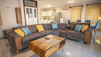 Villa Hibiskus, Sleeps 7 Overlooking Kalkan