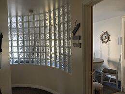 Harbour View Luxury Comfortable Holiday Apartment