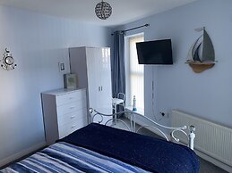 Harbour View Luxury Comfortable Holiday Apartment