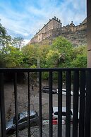 Luxury 1 Bed Castle View Apartment