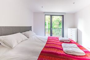 Luxury 1 Bed Castle View Apartment