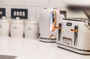 Luxury 1 Bed Castle View Apartment