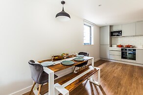 Luxury 1 Bed Castle View Apartment