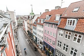 2-bedroom apartment by Kongens Nytorv